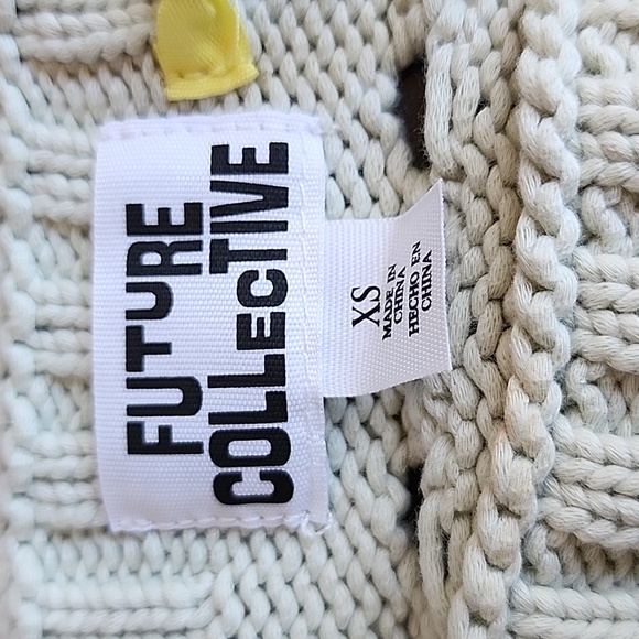 Jenee Naylor Crewneck Open Stitch Sweater NWT Future Collective Light Green - Picture 6 of 9